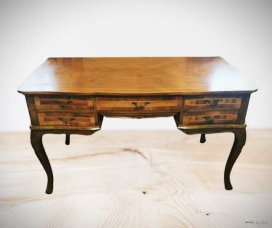 Антикварный письменный стол.Чиппендейл, барок ,стиль Людовика ХVI.Инкрустации.
