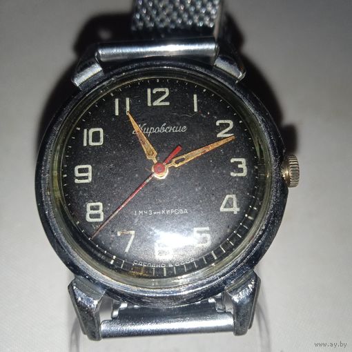 Часы Кировские черный циферблат