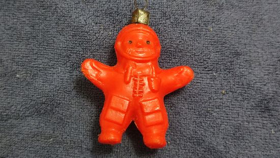 Игрушка космонавт