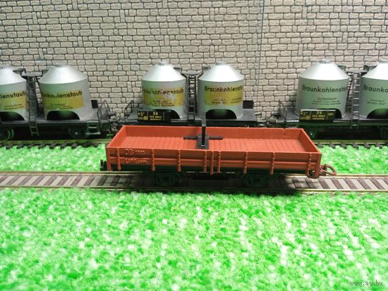 Платформа малая  2-х осный (тер) "LIMA"  -ЛОМ- Италия б/у 1/87 HO