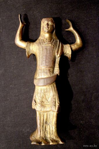 Старинный подсвечник