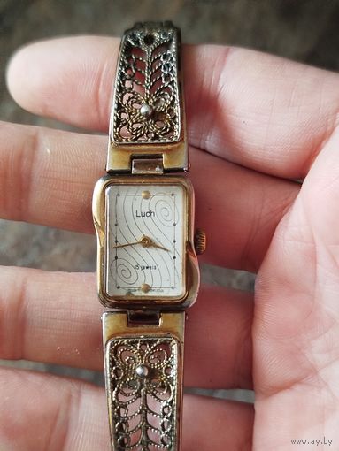Женские часы луч ,механика,скань,на ходу,с рубля