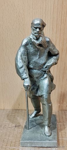 Лев Толстой.