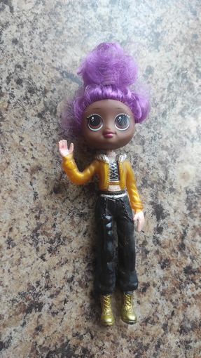 Кукла Lol лол. Высота 17 см, хорошее состояние, есть естественные следы использования.