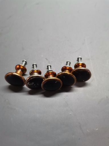 Ручка мебельная (одним лотом).