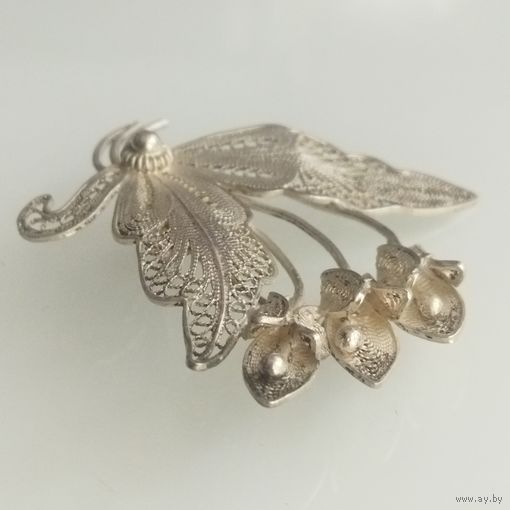Брошь из филигранного серебра. 925.пр. 5х4,5 см.