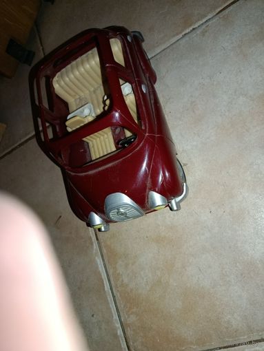 Машина игрушечная. Sylvanian Families Family Cruising Car машинка игрушечная