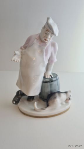 Статуэтка фарфоровая "Повар и кот" ЛФЗ