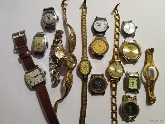 Лот женских часов