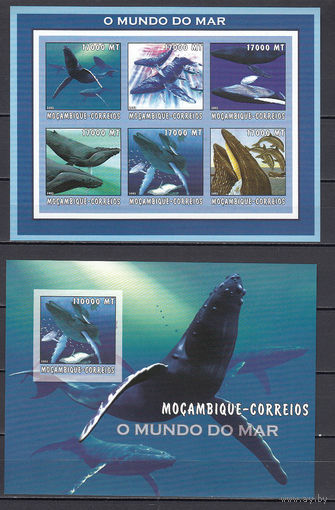 Мир моря. Касатки. Мозамбик. 2012. 1 малый лист и 1 блок. Michel N 2566-2721, бл168 (26,0 е)