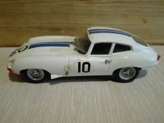 Винтаж.Модели Ягуар.Италия.1/43.