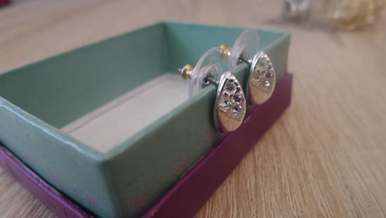 Серьги посеребрянные COLIBRA / Польша. Кристаллы Swarovski. Ручная работа.
