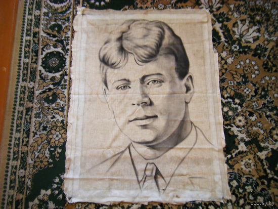 Огромный портрет С. Есенина. Авторская работа.