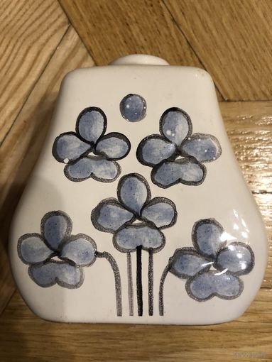 Вазочка эстонской фабрики TEKT (Tallinna Ehituskeraamika Tehas) ретро