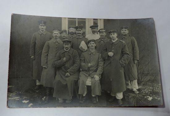 Фото немецких солдат. Госпиталь. Германия. 1-я мировая война. Размер 8.7-14 см.
