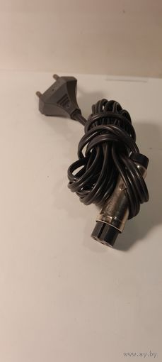 Сетевой кабель со странной вилкой