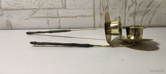 Пара подсвечников