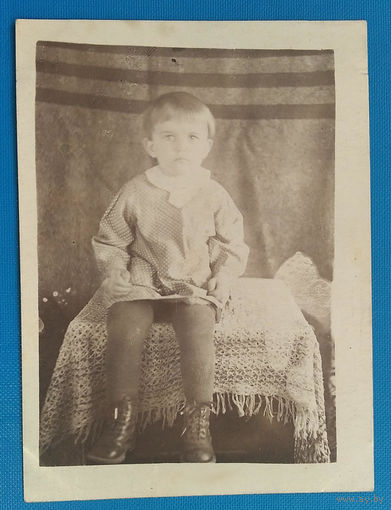 Фото девочки. 1930-е. 9х12 см