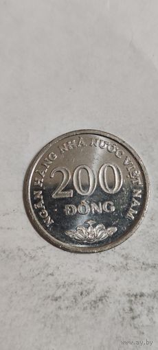 Вьетнам 200 донг 2003