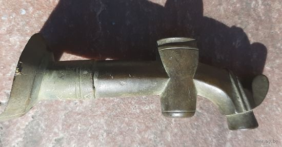 Кран носик на средний самовар.