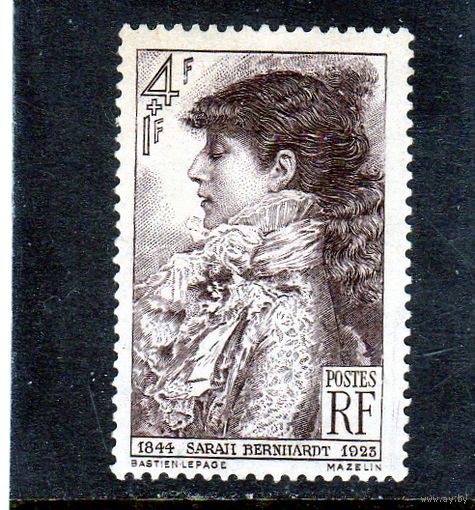 Франция. Ми-729. Актриса Сара Бернар (1844-1923). 1945.