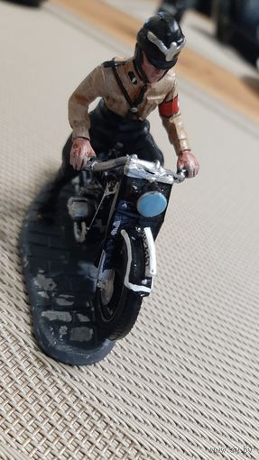 Мотоциклист Вермахта,на BMW R12