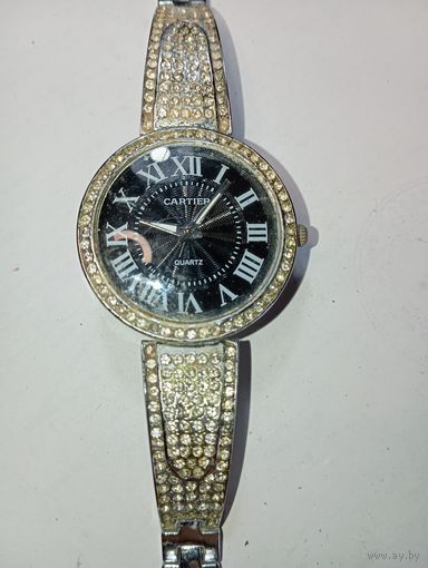 Часы кварцевые  CARTIER