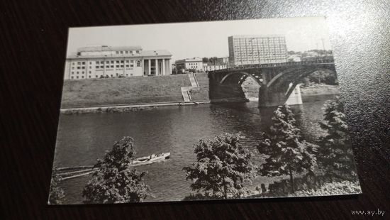 Витебск. Театр Якуба Коласа. Издательство Планета, 1972. Чистая.