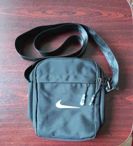 Сумка мужская, новая,черная