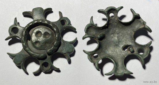 Центральная накладка на сумку калиту. Составная.  Диаметр 40 мм