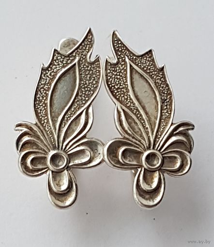 Серьги серебро СССР,  проба со звездой , маркировка.  Длина 2 см