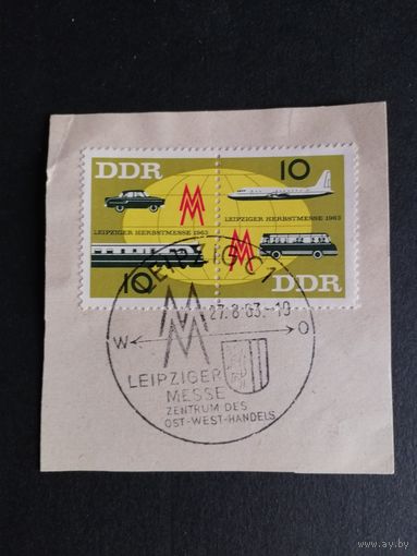 ГДР 1963 Полная серия марок в сцепке на вырезке "Лейпцигская осенняя ярмарка" (спецгашение) Mi.976-977 каталог 1.20 евро