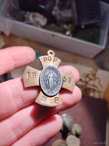 Крест на тему Польши