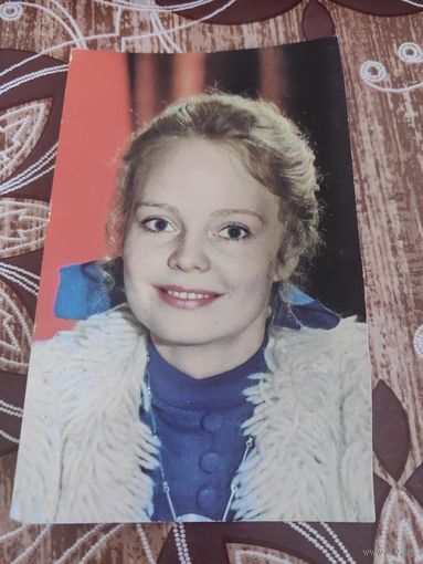 Артисты,Белохвостикова