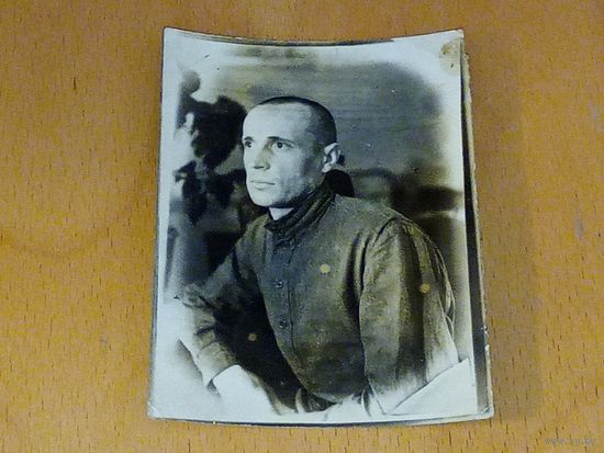 Фото из госпиталя с памятной подписью 1944 год.