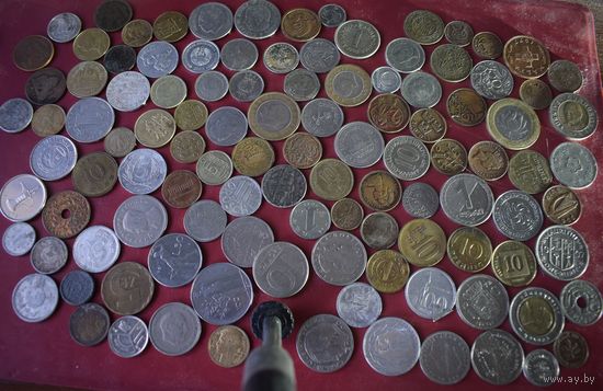 100 монет со всего мира без РФ, Украины с рубля.