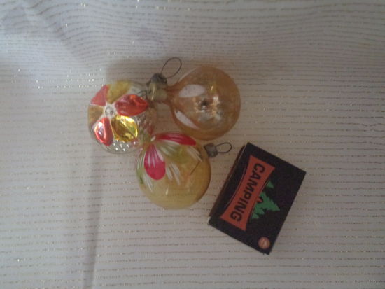 Прозрачные небольшие желтые шары, 3 шт. Торги с 1 руб.