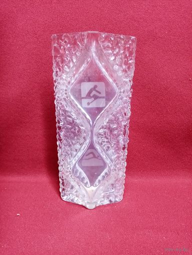 С рубля без мц. ваза хрустальная спортивная Неман, 22х10х6.5см. 1.3кг