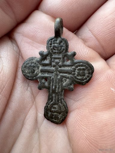 Крестик нательный старинный "Штурвал"