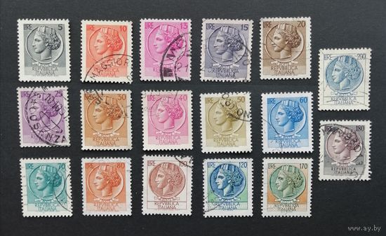 Италия 1953 - 1977 Стандарт. Сиракузский медальон. 17 марок одним лотом