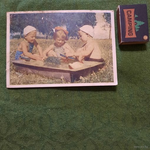 "Светланочка будь умницей слушайся папу и маму". Москва 1958г.