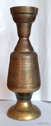 Винтажная восточная ваза с гравировкой.(латунь) С рубля.
