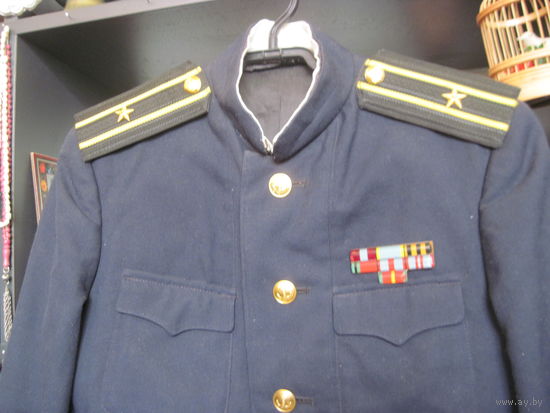 Китель капитана 3-го ранга ВМФ СССР, размер 46/3.
