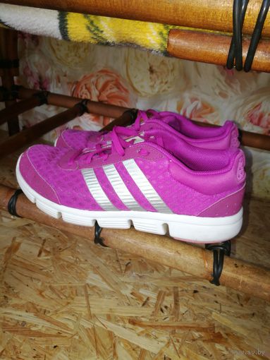 Кроссовки Adidas, р.38