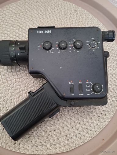 Винтажная кинокамера  Braun Nizo3056 Super 8