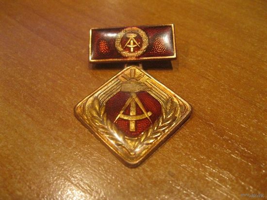 Медаль за труд. ГДР, 80-е годы прошлого столетия.