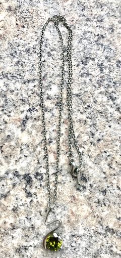 Кулон. Кулон на цепочке