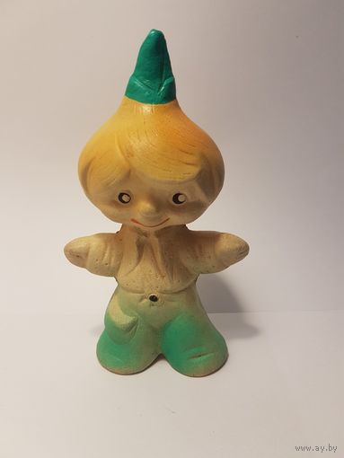 Игрушка резиновая пищалка Чиполлино руки в стороны, 13 см, СССР