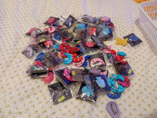 Брошки детские целая куча за вашу цену, с рубля, три дня