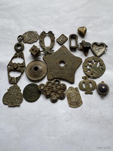 Кокарда(фрагмент),буква с эполет, ювелирные украшения и др.